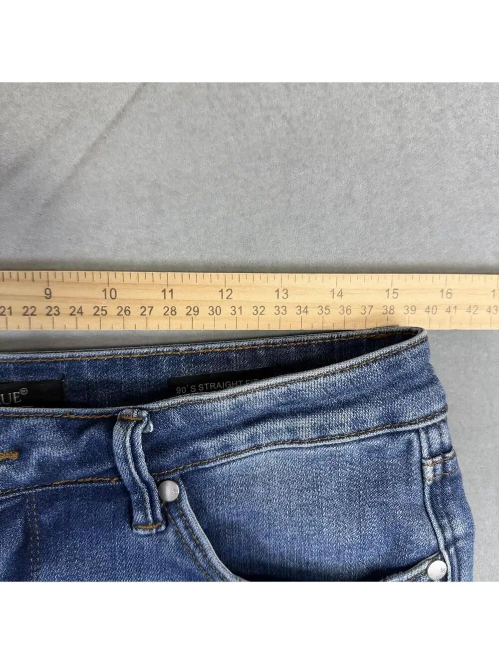 Judy Blue 90s Straight Jeans Womens 11/30 Blue Medium Wash Distressed Stretch - Picture 7 of 9